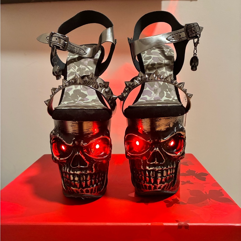 Pleaser “Rapture” LED Skull Heels